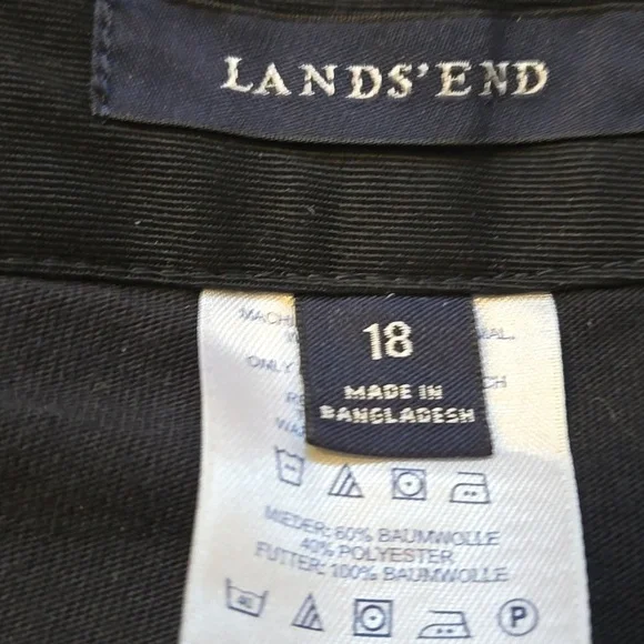 Lands' End Women's Black Golf Skort - Picture 2 of 5